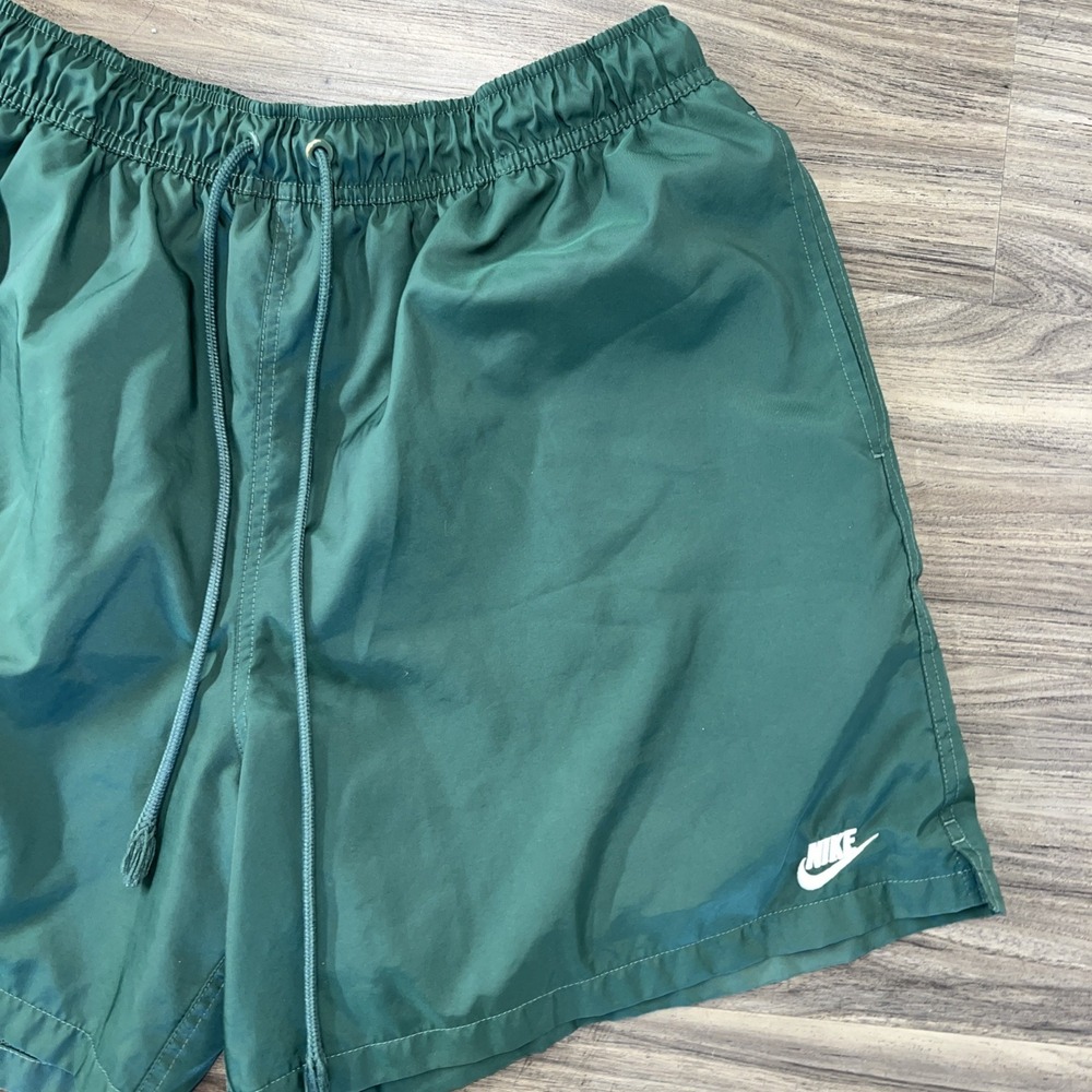 Nike Club Flow Woven Shorts Men's XL Mesh Lined Drawstring Pockets Green - Picture 3 of 7